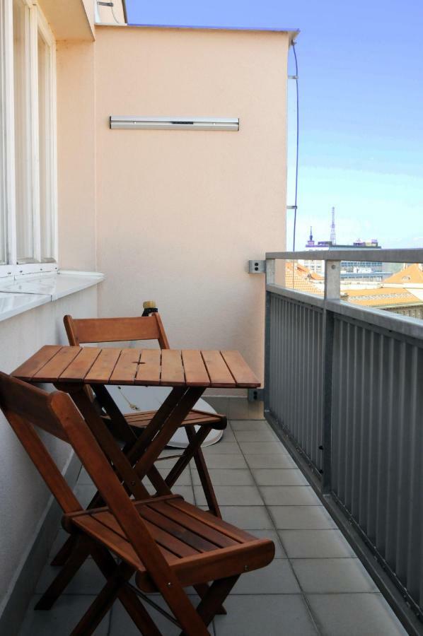 Panorama Prague Castle Apartment Exterior photo